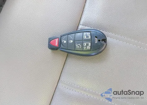 2015 Chrysler Town & Country Touring из США, поврежденный, VIN 2C4RC1BG1FR545041